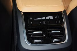 2015款沃尔沃XC90