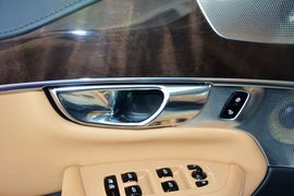 2015款沃尔沃XC90