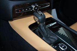 2015款沃尔沃XC90