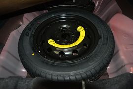2015款长安悦翔V3