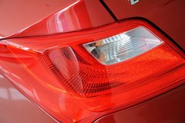 2015款长安悦翔V3