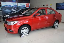 2015款长安悦翔V3