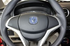 2015款长安悦翔V3
