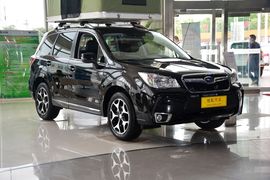 2015款斯巴鲁森林人2.0i特装纪念版