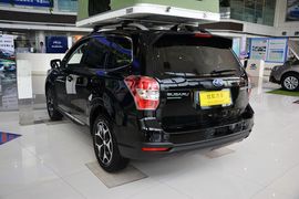 2015款斯巴鲁森林人2.0i特装纪念版