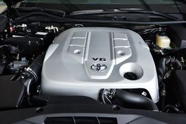 2015款丰田皇冠2.5L精英版