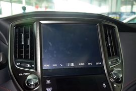 2015款丰田皇冠2.5L精英版