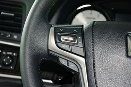 2015款丰田皇冠2.5L精英版