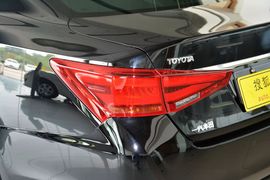   2015款丰田皇冠2.5L精英版
