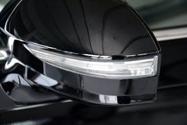 2015款丰田皇冠2.5L精英版
