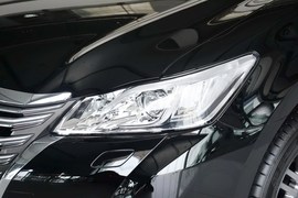 2015款丰田皇冠2.5L精英版