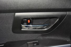2014款铃木锋驭1.6手动进取型