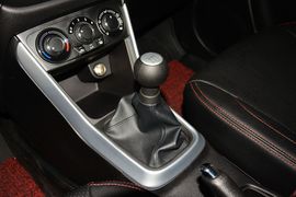 2014款铃木锋驭1.6手动进取型