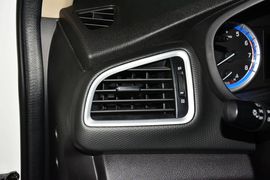 2014款铃木锋驭1.6手动进取型