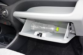 2015款铃木奥拓1.0L自动限定版到店实拍