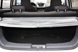 2015款铃木奥拓1.0L自动限定版