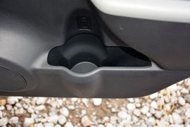 2015款铃木奥拓1.0L自动限定版