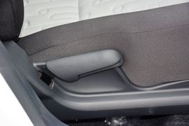 2015款铃木奥拓1.0L自动限定版