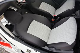 2015款铃木奥拓1.0L自动限定版