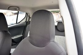 2015款铃木奥拓1.0L自动限定版