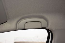 2015款铃木奥拓1.0L自动限定版