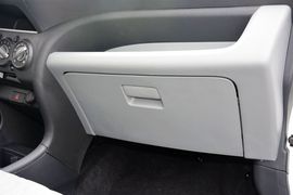 2015款铃木奥拓1.0L自动限定版