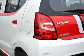 2015款铃木奥拓1.0L自动限定版