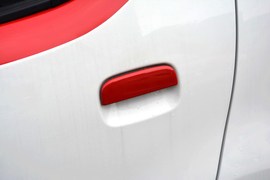 2015款铃木奥拓1.0L自动限定版