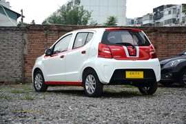 2015款铃木奥拓1.0L自动限定版