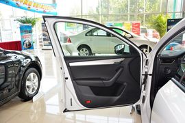 2015款斯柯达明锐旅行版1.8T逸享版