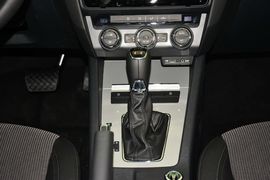 2015款斯柯达明锐旅行版1.8T逸享版