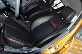 2015款铃木雨燕1.5L自动限定版