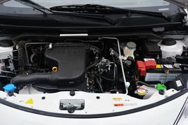 2015款铃木奥拓1.0L手动限定版