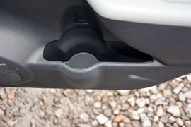 2015款铃木奥拓1.0L手动限定版