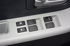 2015款铃木奥拓1.0L手动限定版