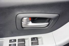 2015款铃木奥拓1.0L手动限定版