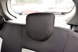 2015款铃木奥拓1.0L手动限定版