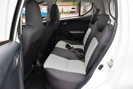 2015款铃木奥拓1.0L手动限定版