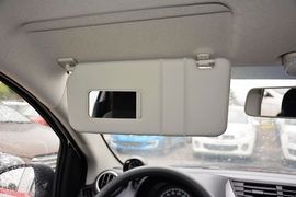 2015款铃木奥拓1.0L手动限定版