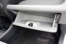 2015款铃木奥拓1.0L手动限定版