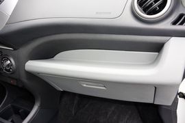 2015款铃木奥拓1.0L手动限定版