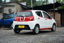 2015款铃木奥拓1.0L手动限定版