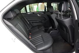 2015款奔驰E260L运动时尚型
