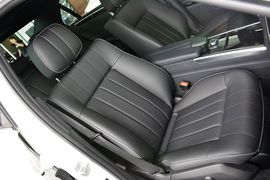 2015款奔驰E260L运动时尚型
