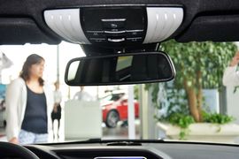 2015款奔驰E260L运动时尚型