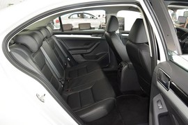 2015款大众速腾1.6L手动舒适型