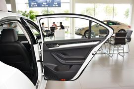 2015款大众速腾1.6L手动舒适型