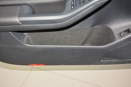 2015款大众速腾1.6L手动舒适型