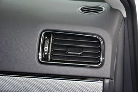 2015款大众速腾1.6L手动舒适型