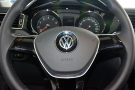 2015款大众速腾1.6L手动舒适型